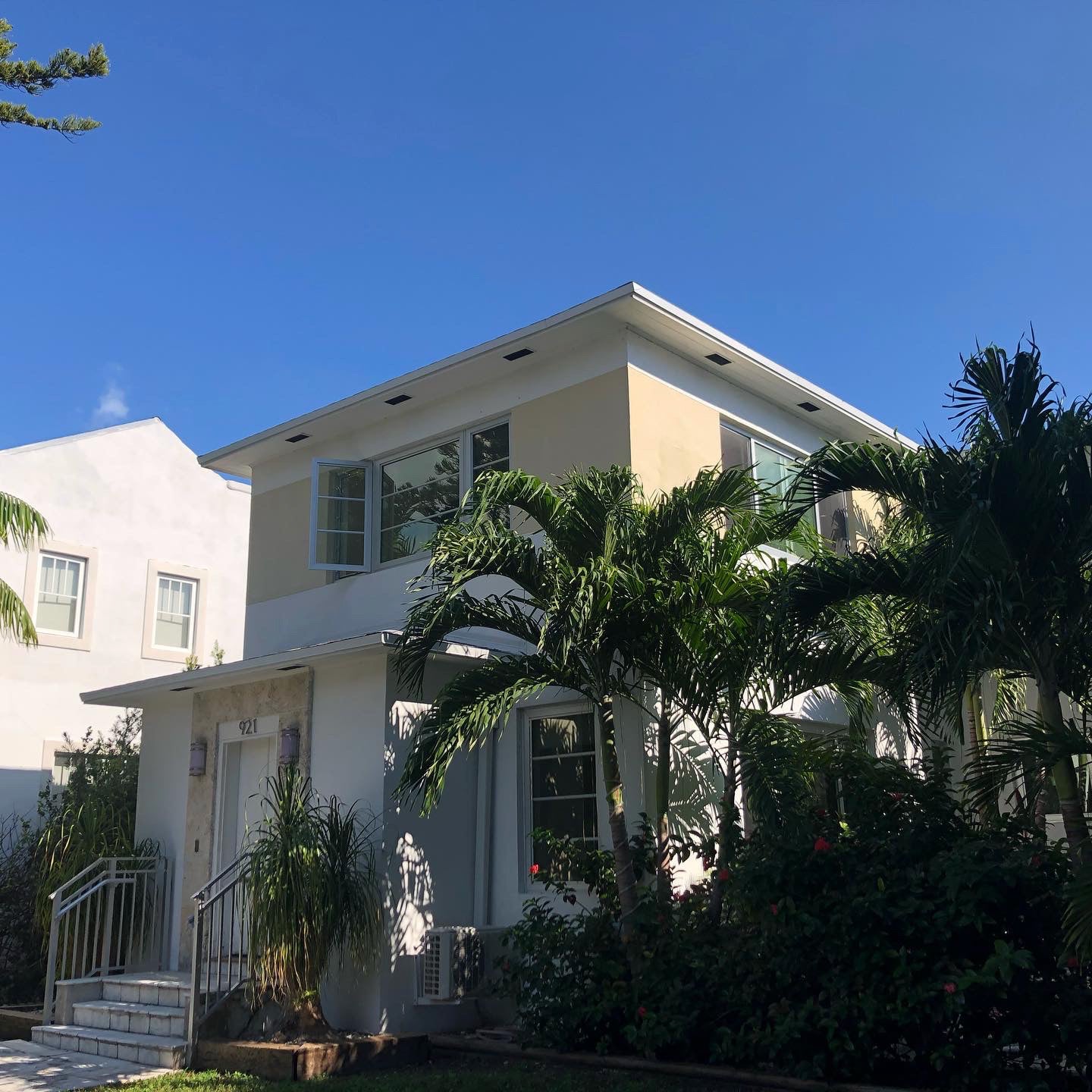 Custom house Portrait.. Miami Beach